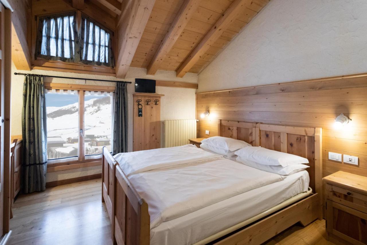 Hotel Helvetia Livigno Exterior foto