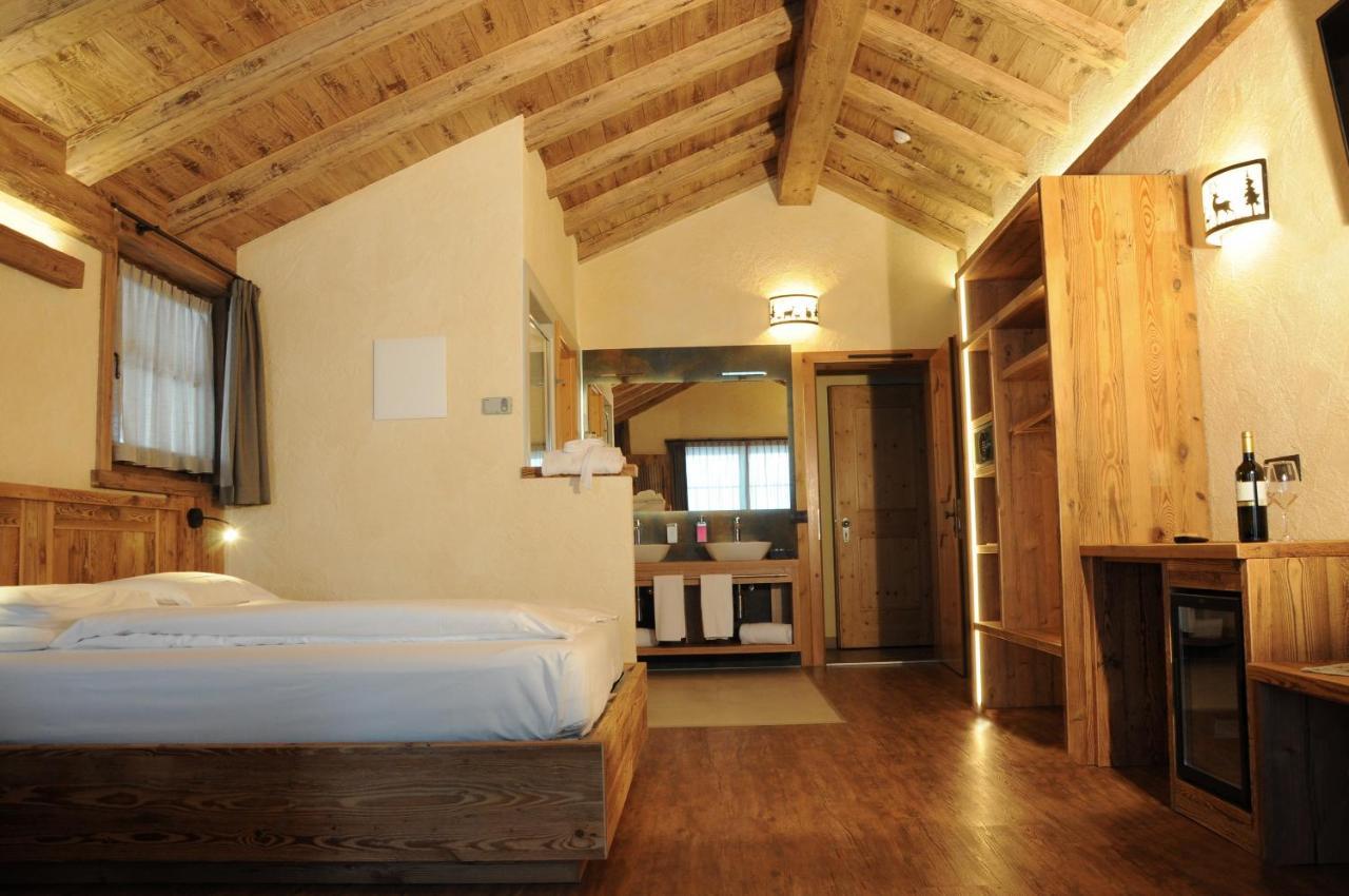 Hotel Helvetia Livigno Exterior foto