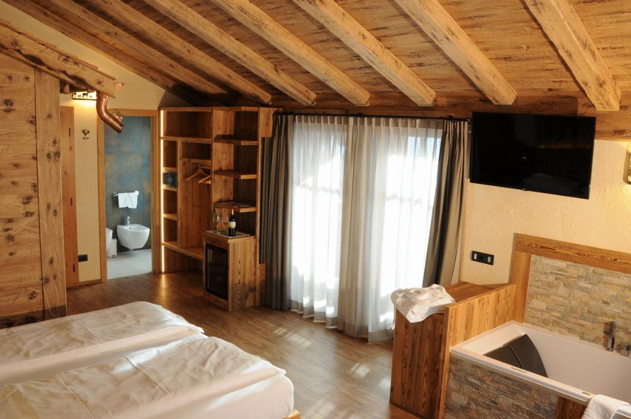 Hotel Helvetia Livigno Exterior foto